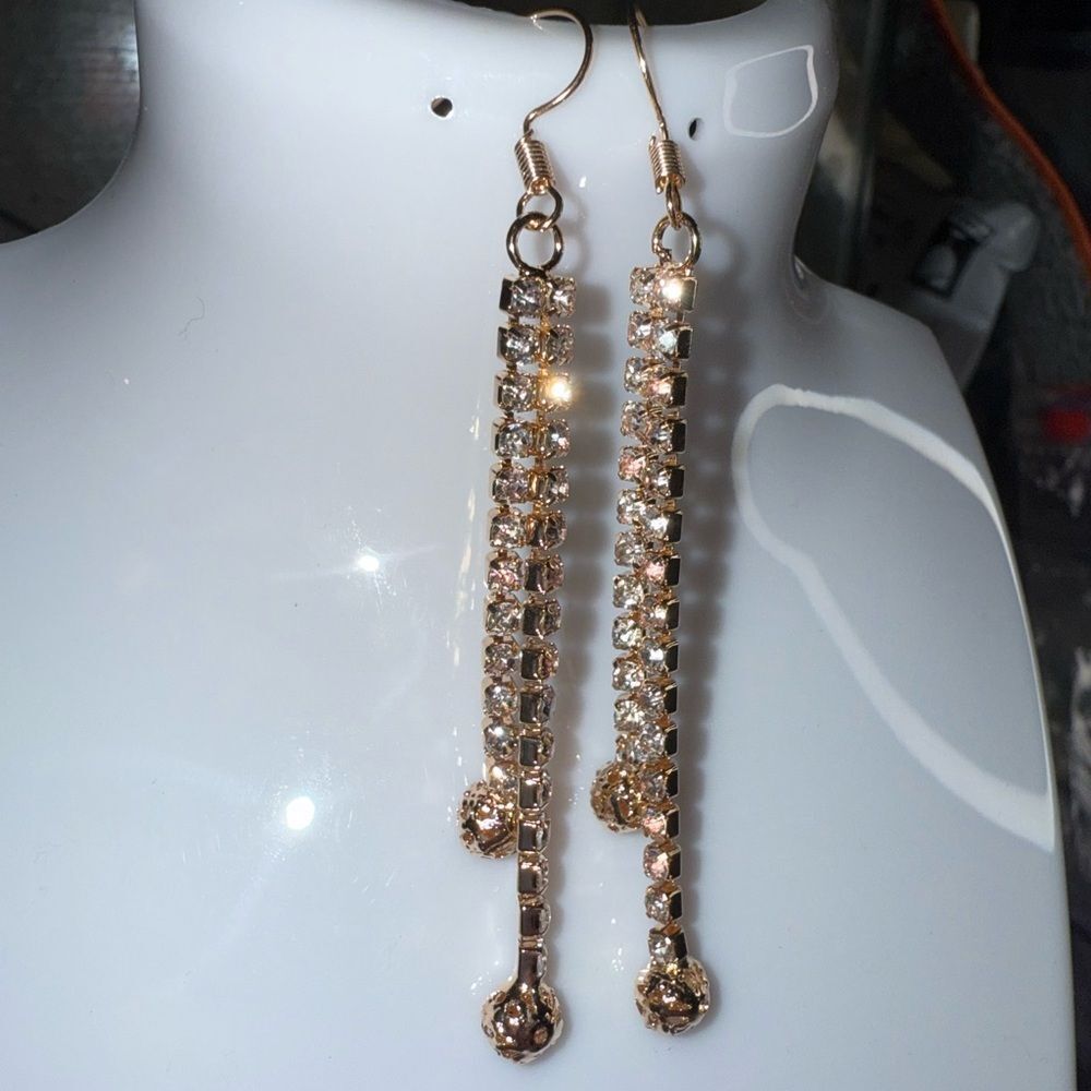 Sparkling Waterfall Crystal Dangle Earrings - Glamorous Rose Gold
